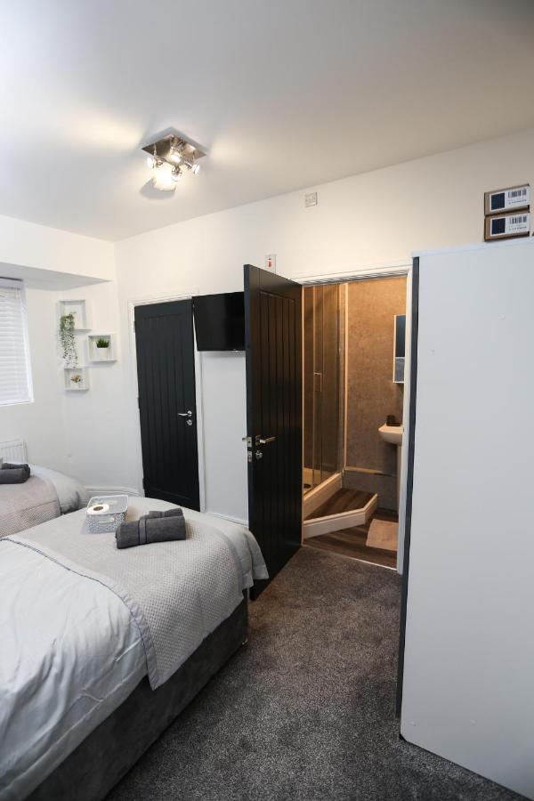 Cheerful 4-Bedroom Home In Sheffield Walkley Bagian luar foto